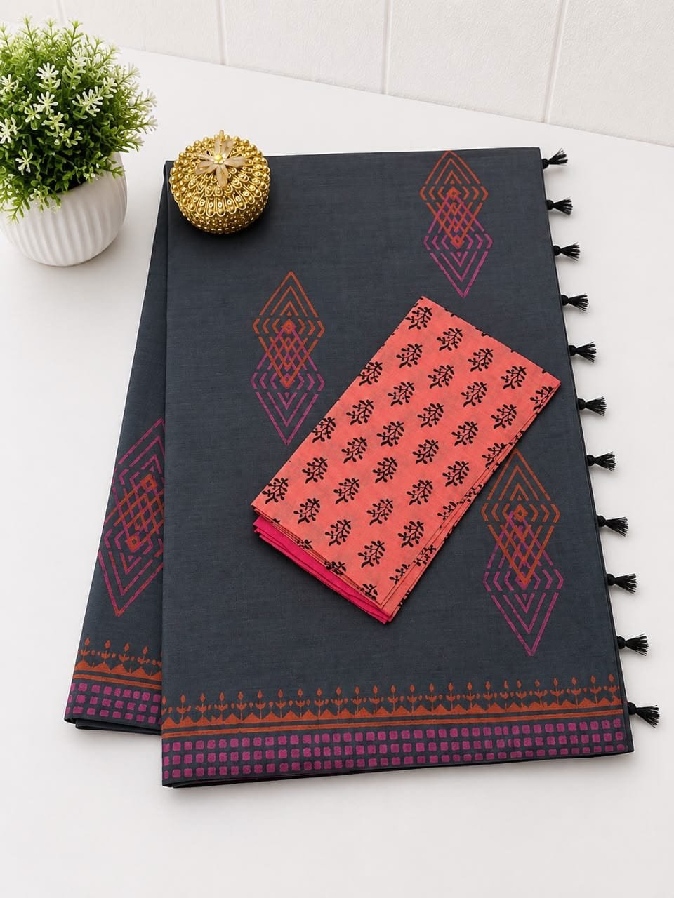 South Cotton Mix Printed Saree with Extra Kalamkari Blouse (8)
